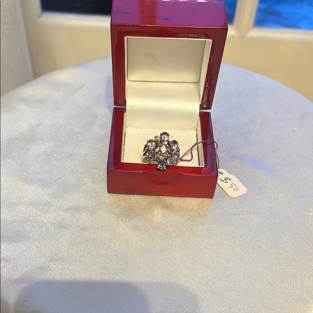 Elegant Silver Gemstone Ring